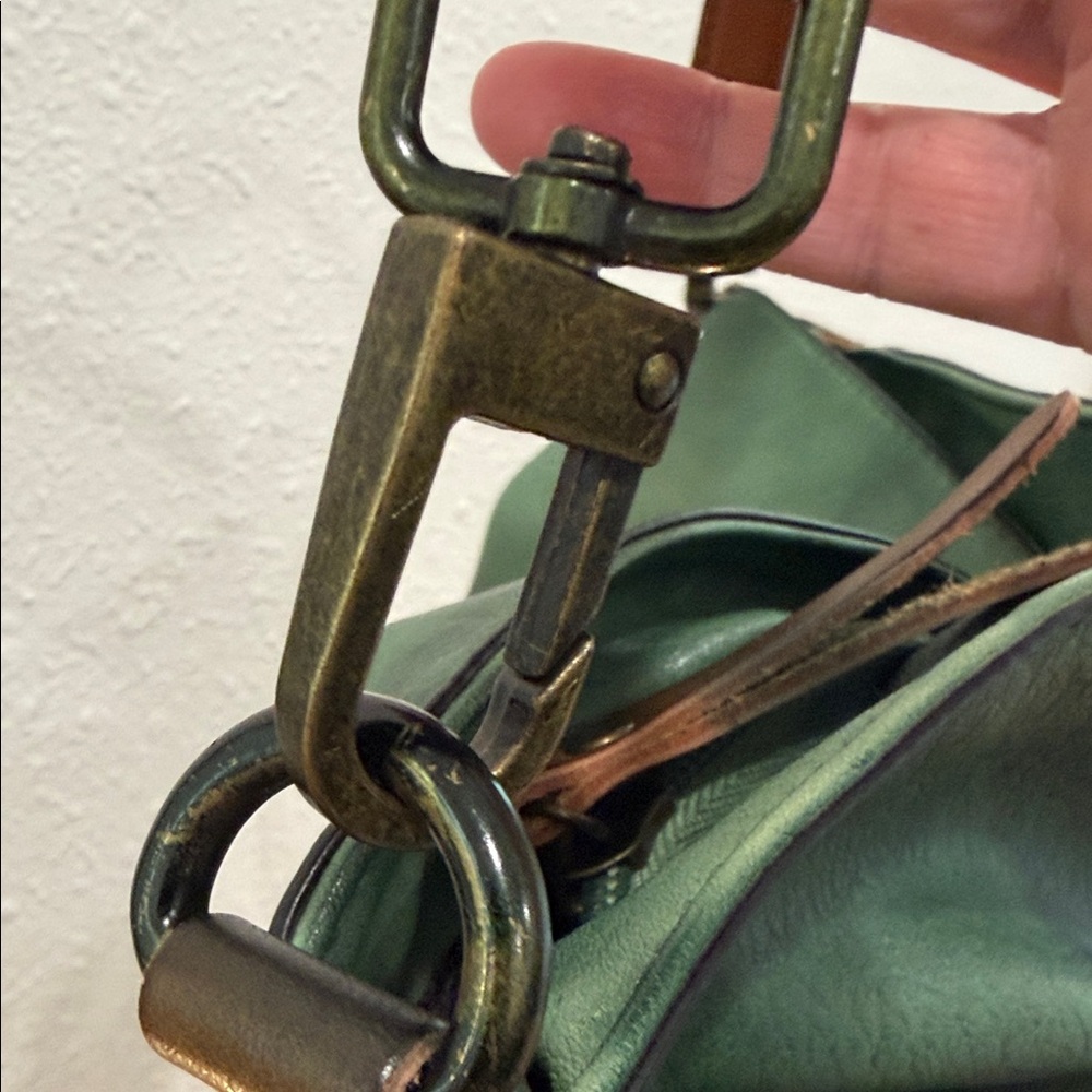Green Leather Drawstring Bag - Picture 5 of 12